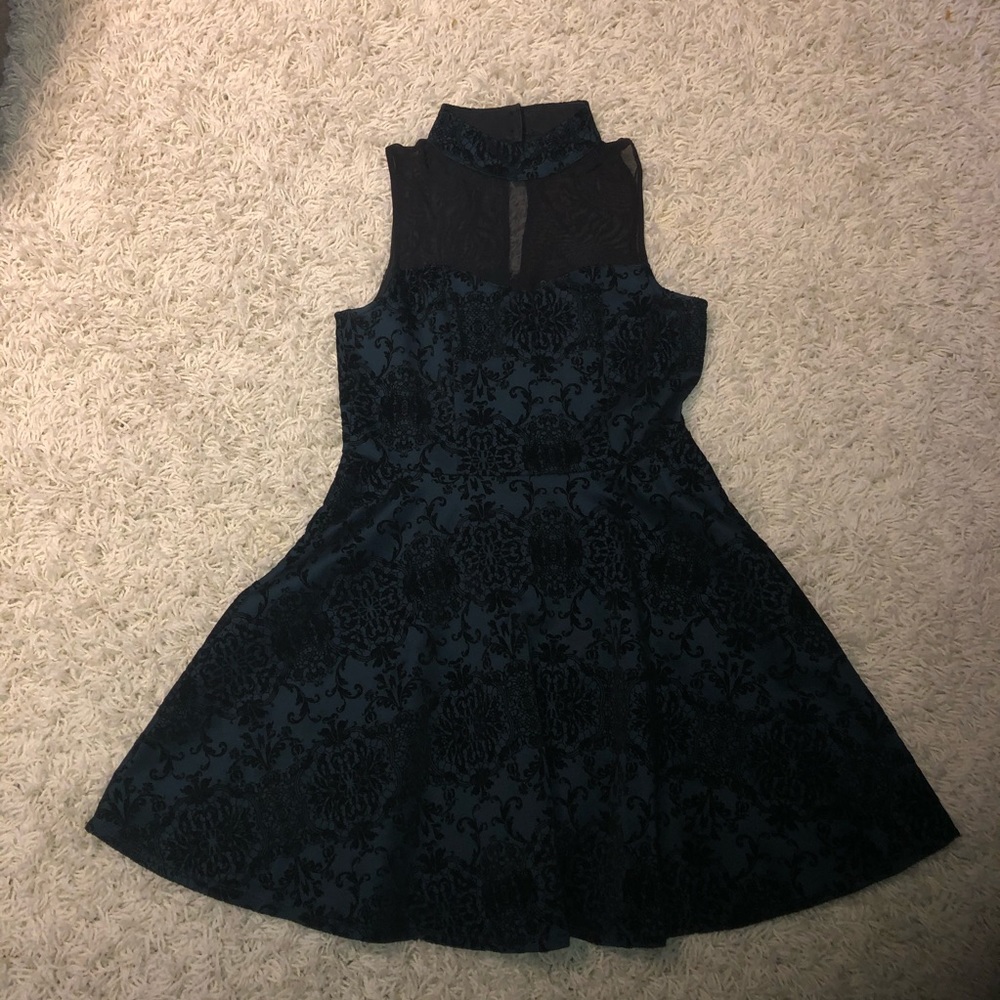WINDSOR DRESS